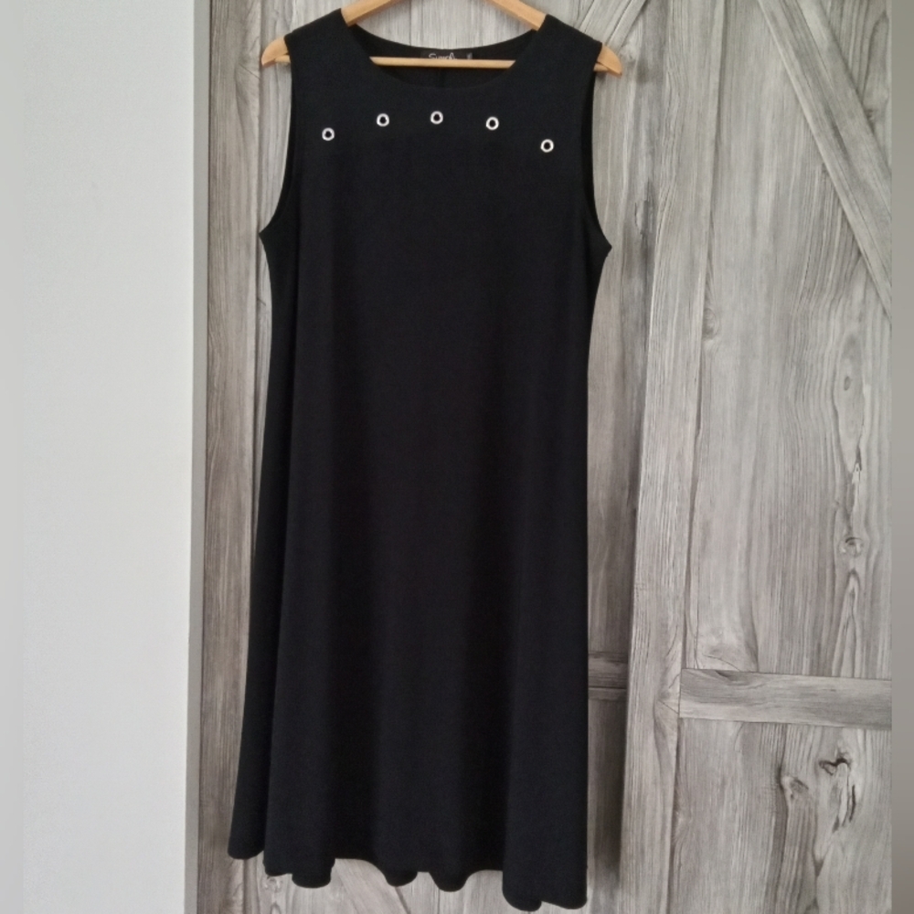 Sympli Black Sleeveless Trapeze Dress 16/00G